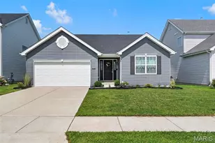 724 Palisades Dr, Saint Charles, MO 63301 - Photo 2