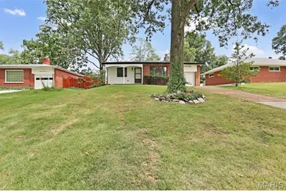 8230 Villaton Drive, Saint Louis, MO 63123 - Photo 1
