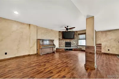 701 Loretta Drive, O'Fallon, MO 63366 - Photo 36