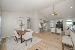 865 Bellerive Manor Dr, Saint Louis, MO 63141 - Photo 6