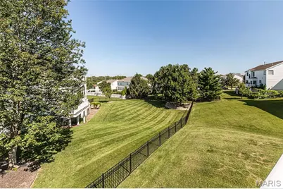 865 Bellerive Manor Drive, Saint Louis, MO 63141 - Photo 28