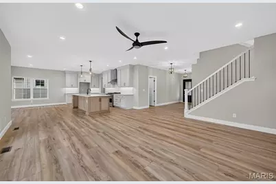 8741 Magdalen Avenue, Saint Louis, MO 63144 - Photo 14