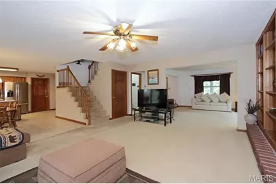 16 Staunton Way, O'Fallon, MO 63368 - Photo 6