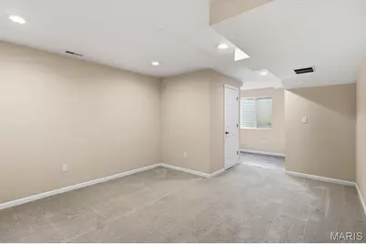 27 Loris Lane, Saint Charles, MO 63303 - Photo 32