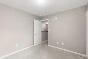 27 Loris Ln, Saint Charles, MO 63303 - Photo 22