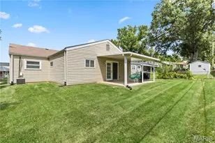 6334 Hurstgreen Ln, Affton, MO 63123 - Photo 28