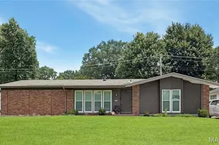 11826 Hidden Lake Dr, Saint Louis, MO 63138 - Photo 1