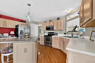 4031 Kim Kelly Dr, Saint Charles, MO 63304 - Photo 4