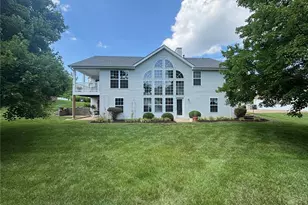 4031 Kim Kelly Dr, Saint Charles, MO 63304 - Photo 2