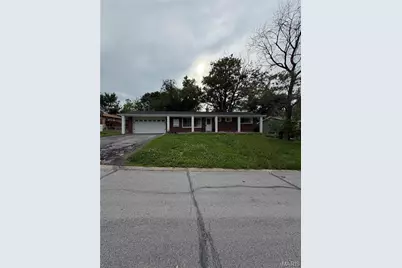 713 Plaza Drive, O'Fallon, MO 63366 - Photo 2