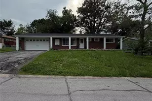 713 Plaza Dr, O'Fallon, MO 63366 - Photo 2