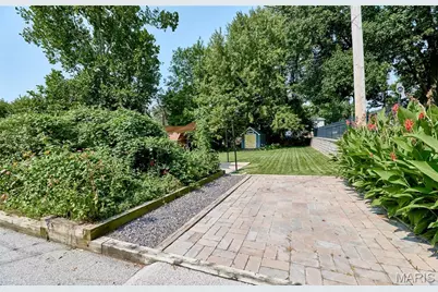 843 N Florissant Road, Saint Louis, MO 63135 - Photo 30