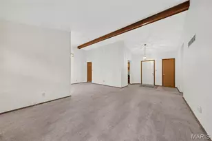 2238 Riverwood Trails Dr, Hazelwood, MO 63031 - Photo 8