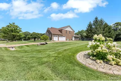 402 Hickory Grove Lane, Wentzville, MO 63385 - Photo 52