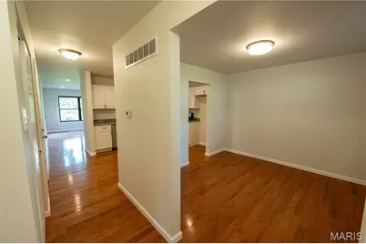 6903 Singingwood Lane, Oakville, MO 63129 - Photo 6