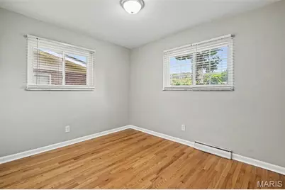 365 Naomi Avenue, Florissant, MO 63031 - Photo 8