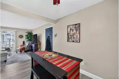 4317 Arrow Tree Drive #E, Unincorporated, MO 63128 - Photo 4
