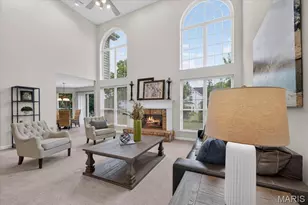 259 Cheval Square Dr, Chesterfield, MO 63005 - Photo 4