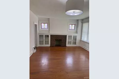 4000 McDonald Avenue, Saint Louis, MO 63116 - Photo 2