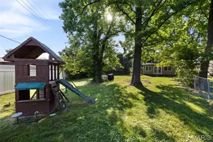 423 Heman Dr, Kirkwood, MO 63122 - Photo 32