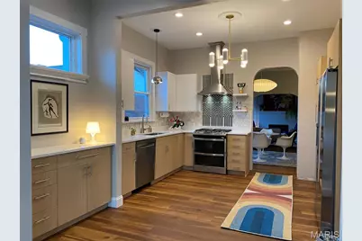 7715 Suffolk Avenue, Shrewsbury, MO 63119 - Photo 2