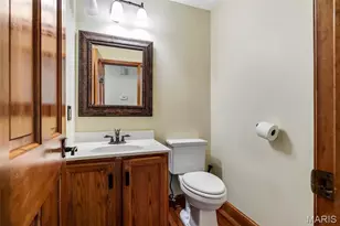 13 Tremaine Ct, Saint Charles, MO 63304 - Photo 4
