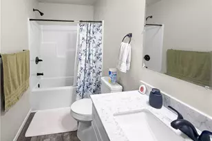 4055 Breckenridge Dr, Hannibal, MO 63401 - Photo 8