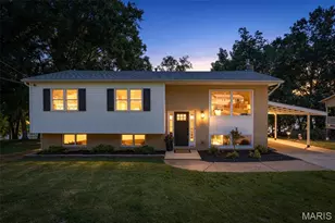 8560 W Shore Dr, Hillsboro, MO 63050 - Photo 2
