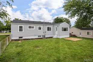 7660 General Sheridan Ln, Affton, MO 63123 - Photo 40