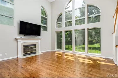 876 Kiefer Trails Drive, Ballwin, MO 63021 - Photo 2