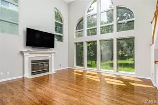 876 Kiefer Trails Dr, Ballwin, MO 63021 - Photo 2