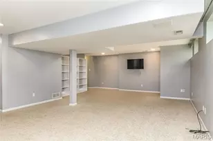 876 Kiefer Trails Dr, Ballwin, MO 63021 - Photo 20