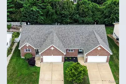 384-386 Shadow Pines Drive, Wentzville, MO 63385 - Photo 2