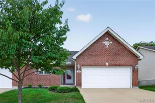 384-386 Shadow Pines Dr, Wentzville, MO 63385 - Photo 4