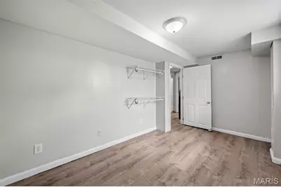 4717 S Compton Avenue, Saint Louis, MO 63111 - Photo 22
