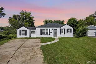 41 Henquin Dr, Saint Louis, MO 63135 - Photo 2