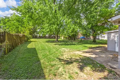 2345 Gaebler Avenue, Overland, MO 63114 - Photo 24