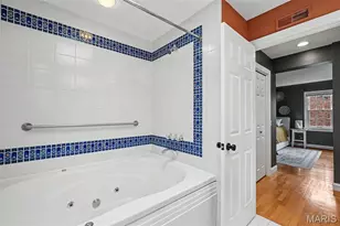 561 Bedford Ave, University City, MO 63130 - Photo 24