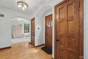 561 Bedford Ave, University City, MO 63130 - Photo 4