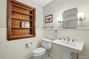 561 Bedford Ave, University City, MO 63130 - Photo 28