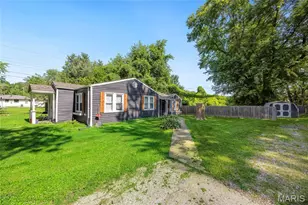 1043 Farmview Dr, Saint Louis, MO 63138 - Photo 4