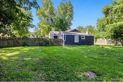 1043 Farmview Drive, Saint Louis, MO 63138 - Photo 14