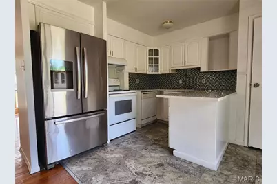 702 Vendome, Manchester, MO 63011 - Photo 2