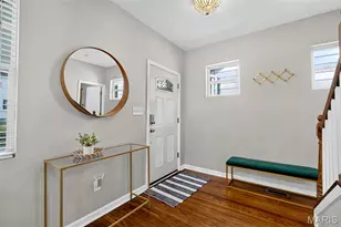 3206 Byron Pl, Saint Louis, MO 63143 - Photo 4