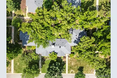 725 Berick Drive, University City, MO 63132 - Photo 30