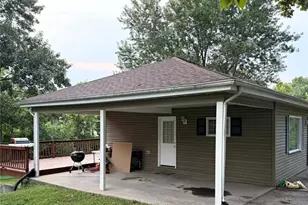 3700 Leonard Ave, Hannibal, MO 63401 - Photo 2