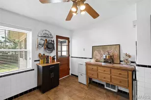 5648 Tholozan Ave, Saint Louis, MO 63109 - Photo 24