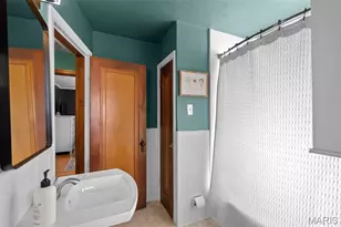 5648 Tholozan Ave, Saint Louis, MO 63109 - Photo 16