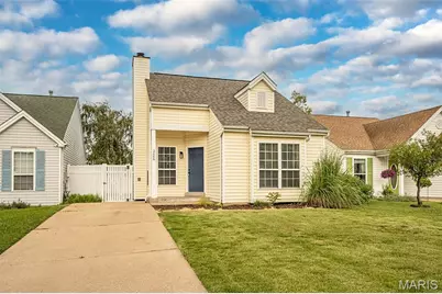 2666 Liberty Gardens Drive, Florissant, MO 63031 - Photo 2