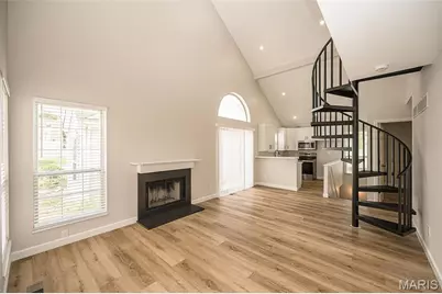 2666 Liberty Gardens Drive, Florissant, MO 63031 - Photo 8